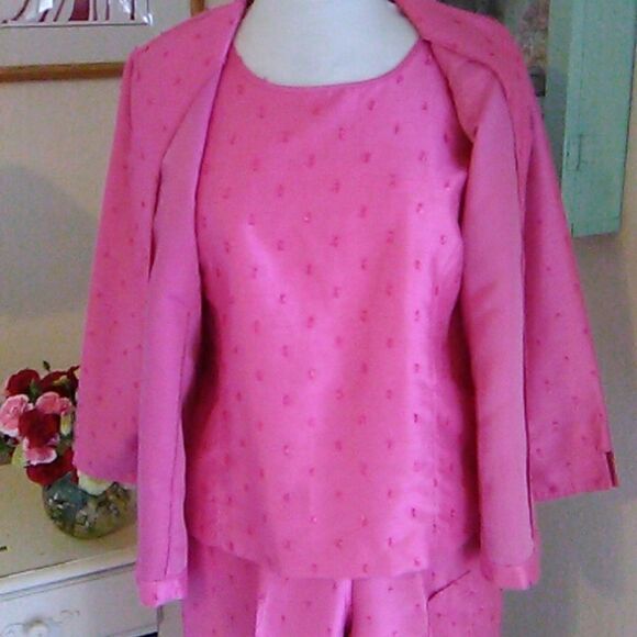 A J Clothing Co. Three Piece Cropped Pants Dressy Beaded Set - Picture 3 of 13